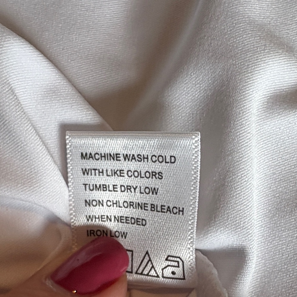 NWT TAIL White Sleeveless V-Neck Golf Top; Sz: XL - Picture 11 of 12